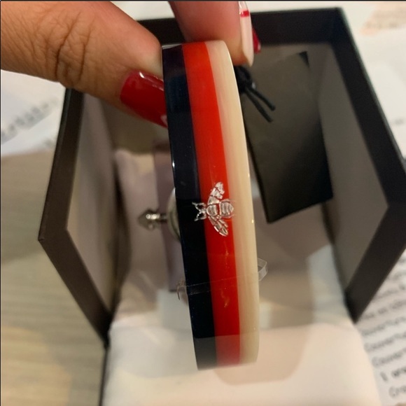 Brand new Gucci bracelet watch - Picture 2 of 8